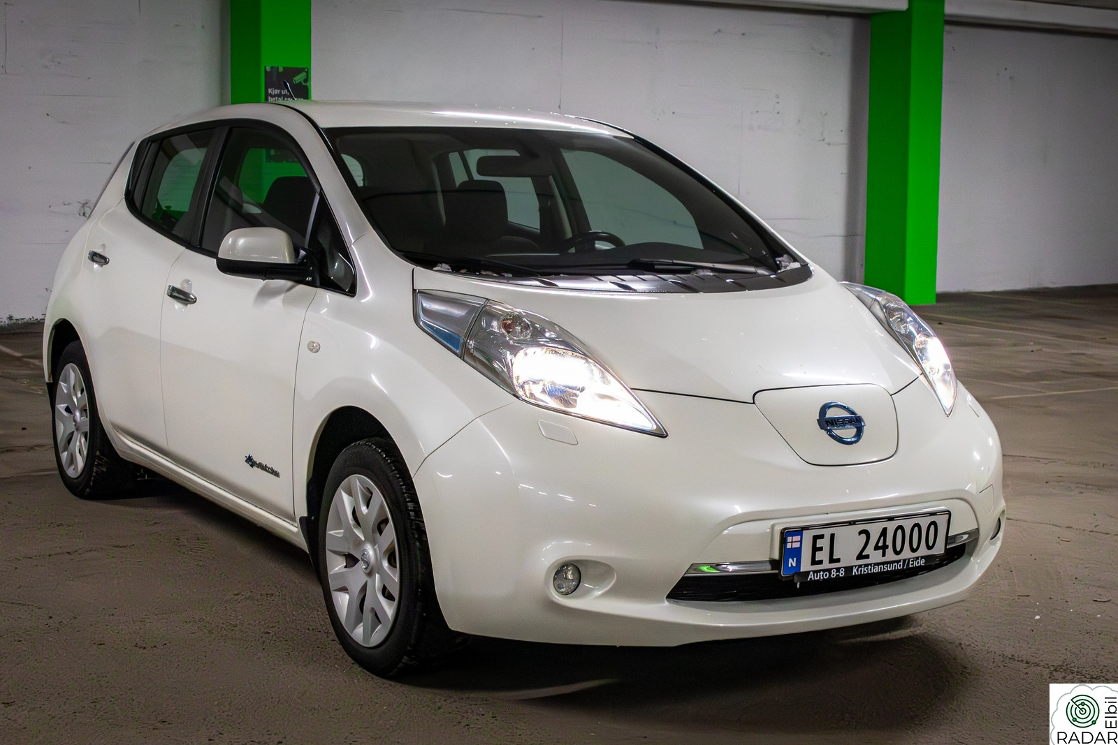 NISSAN LEAF