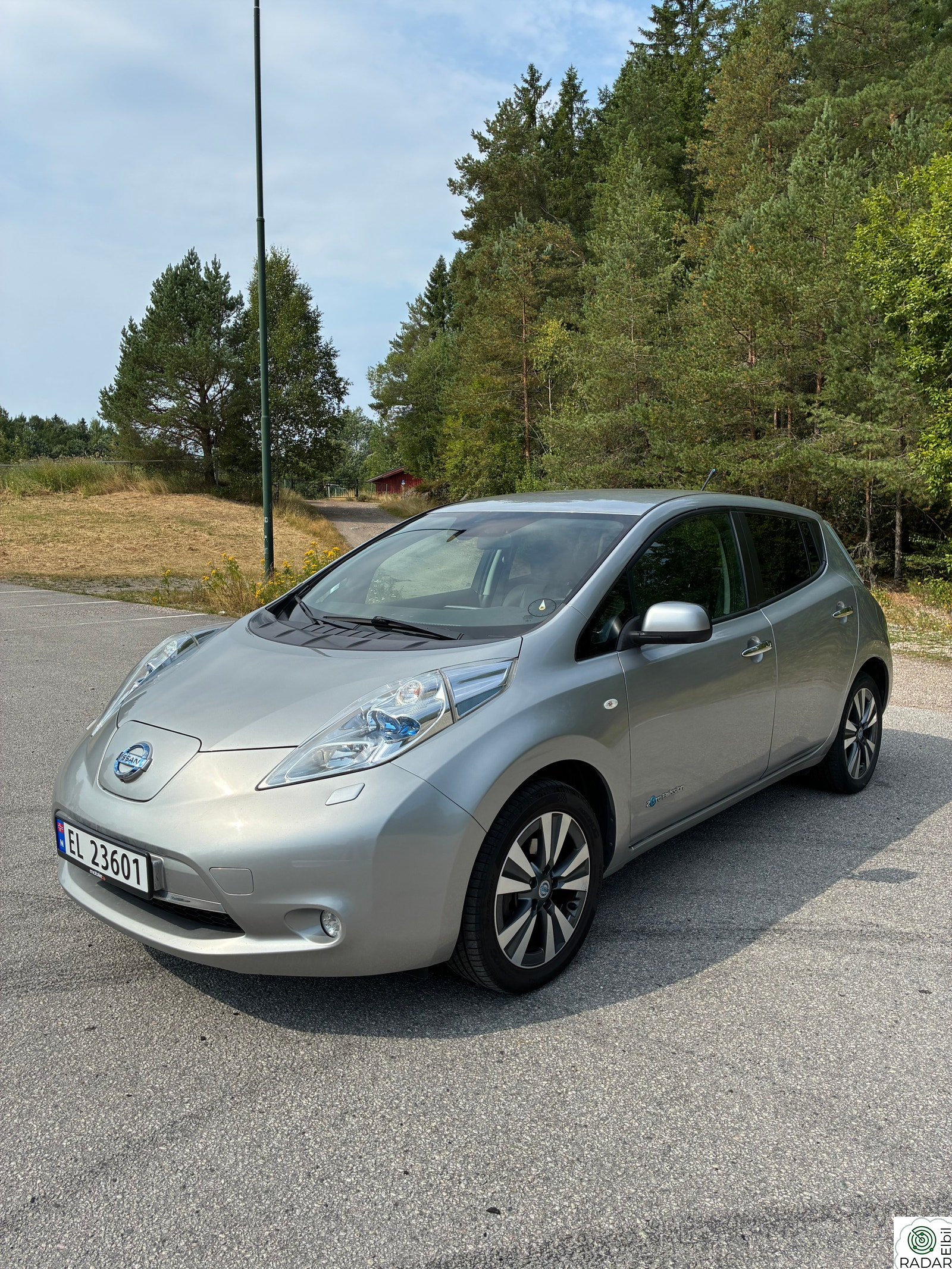 NISSAN LEAF Tekna