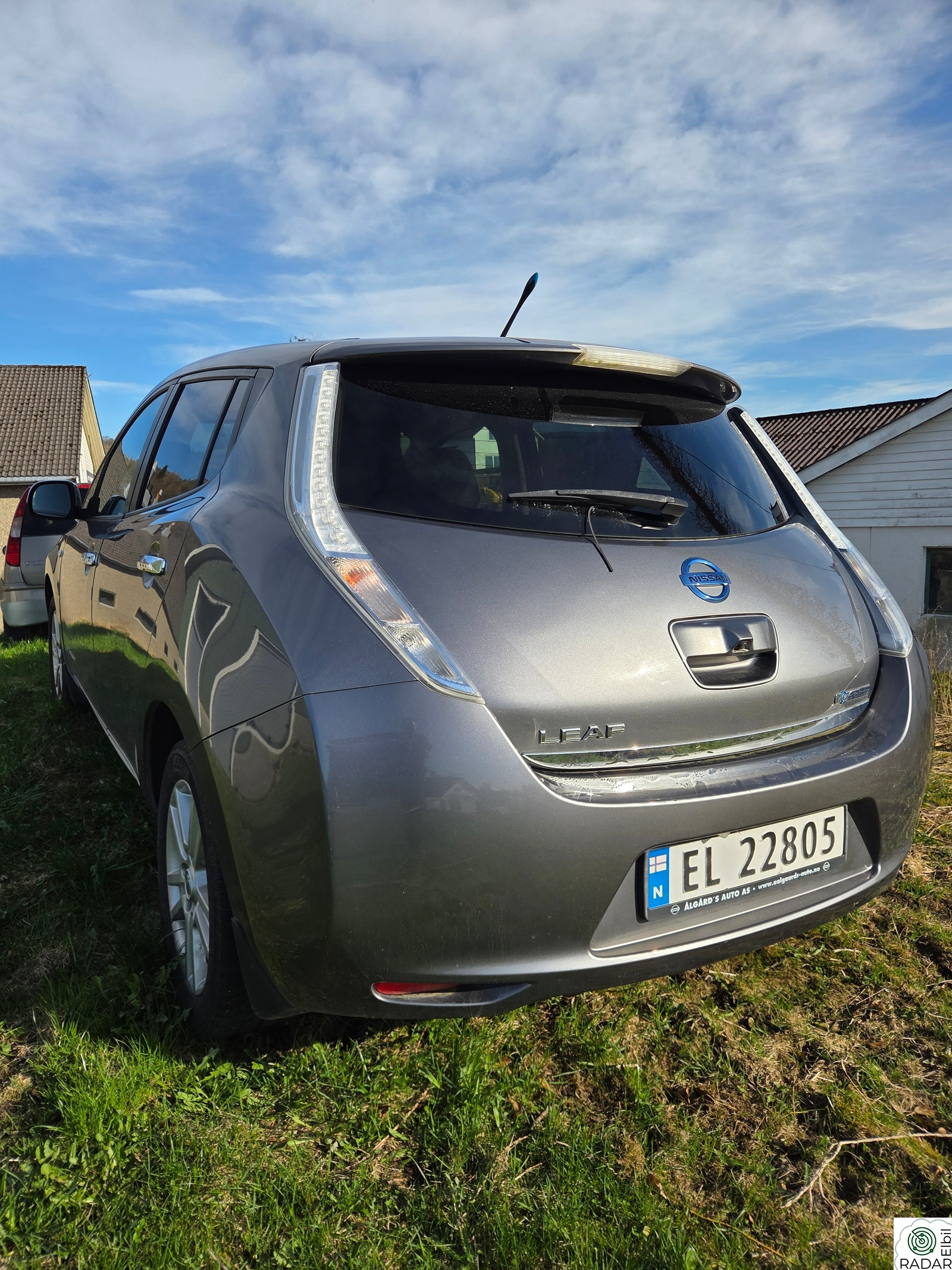 NISSAN LEAF Tekna