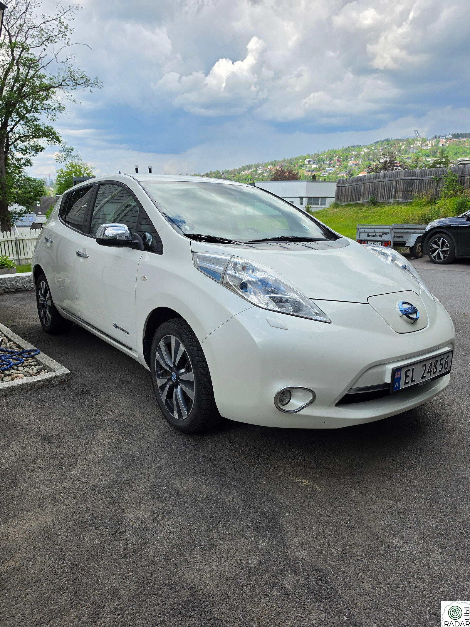 NISSAN LEAF Tekna