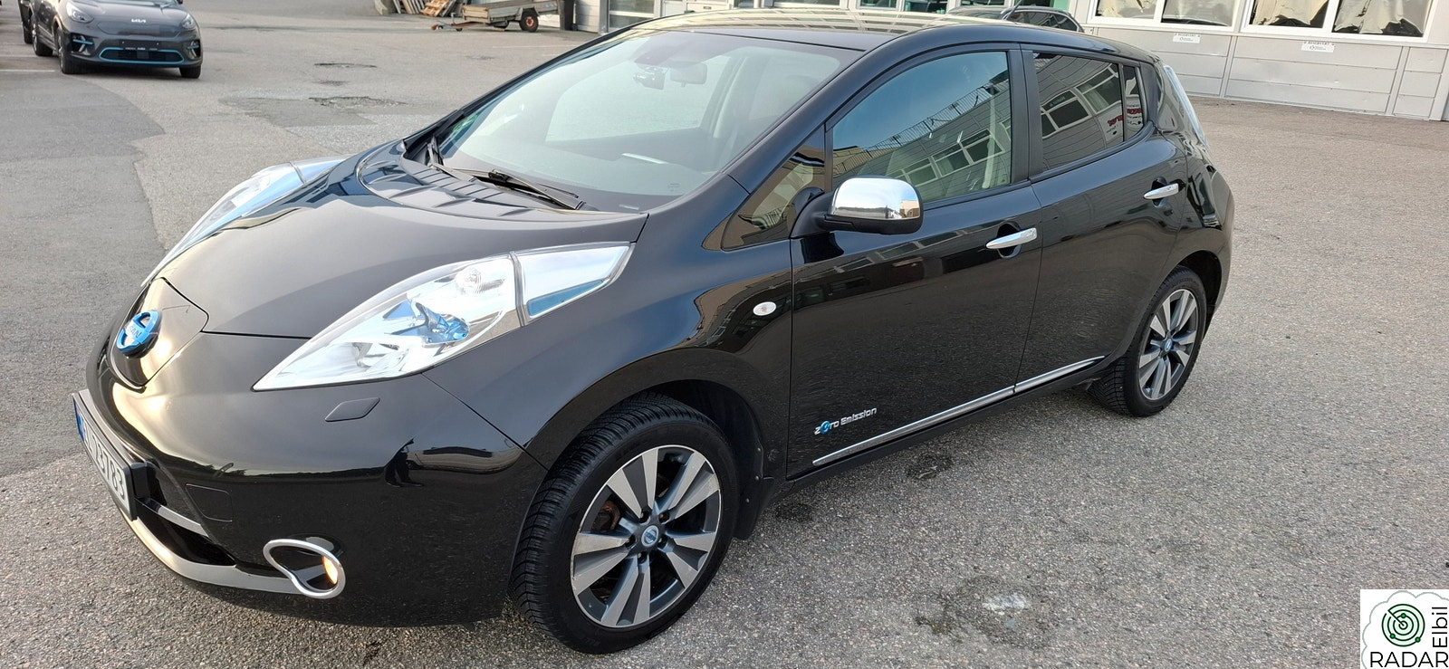 NISSAN LEAF Tekna