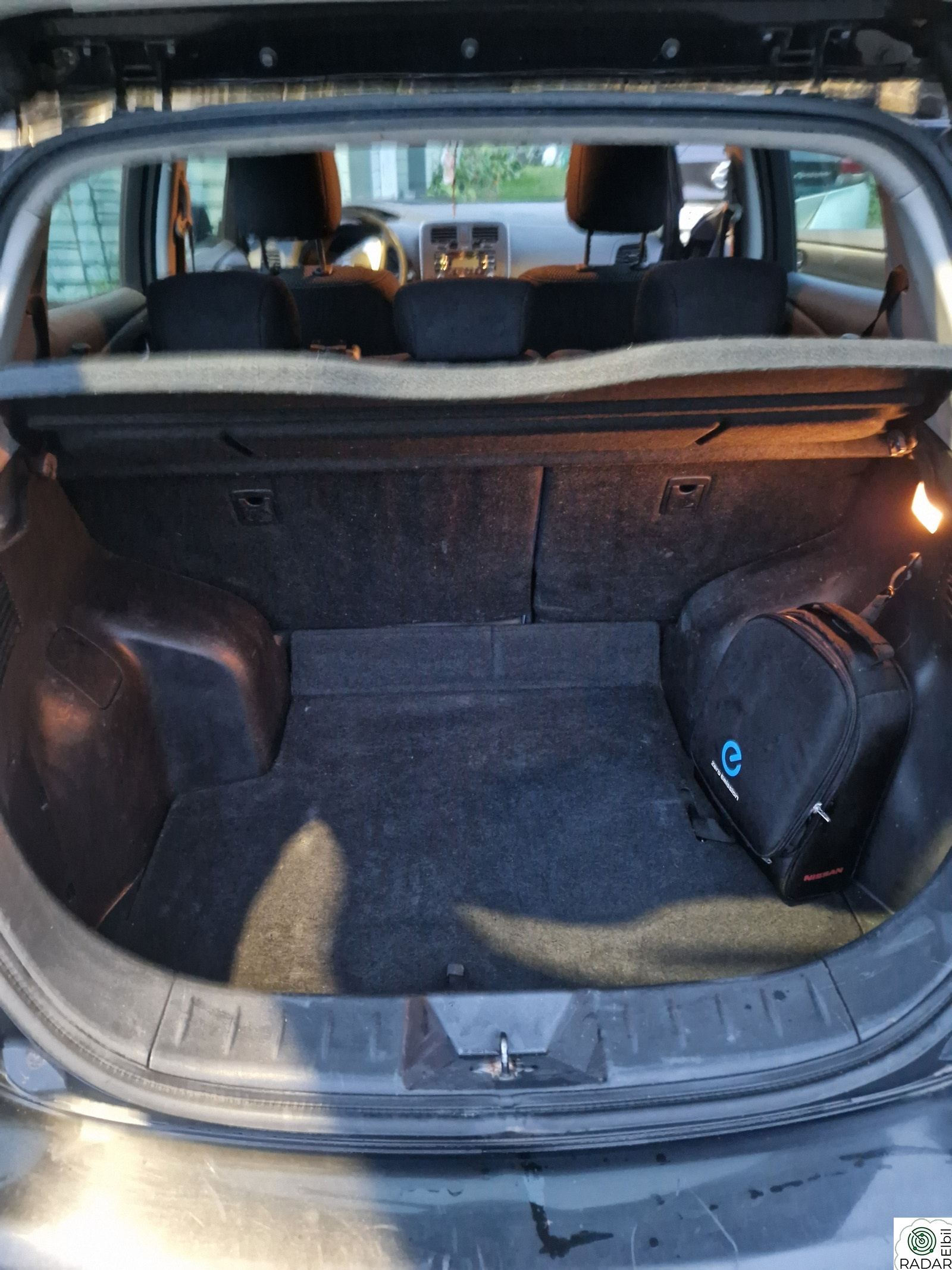 NISSAN LEAF Visia