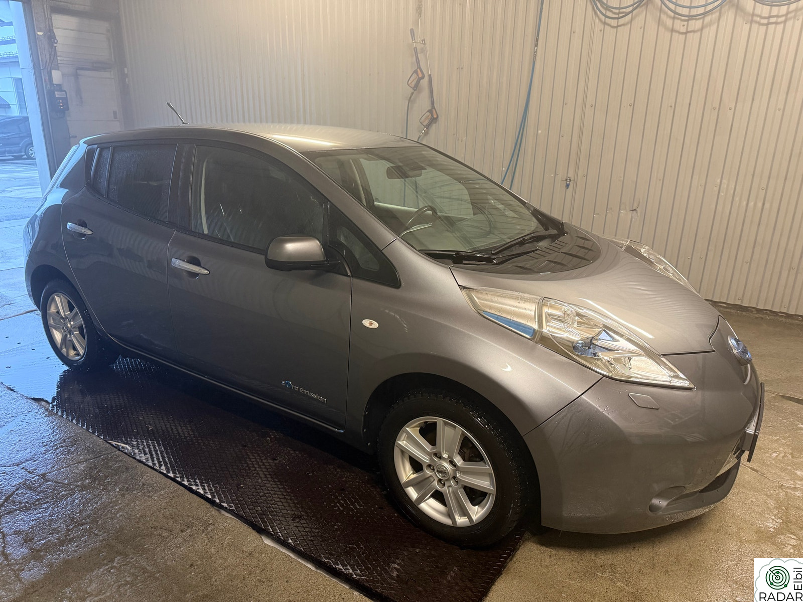 NISSAN LEAF Tekna