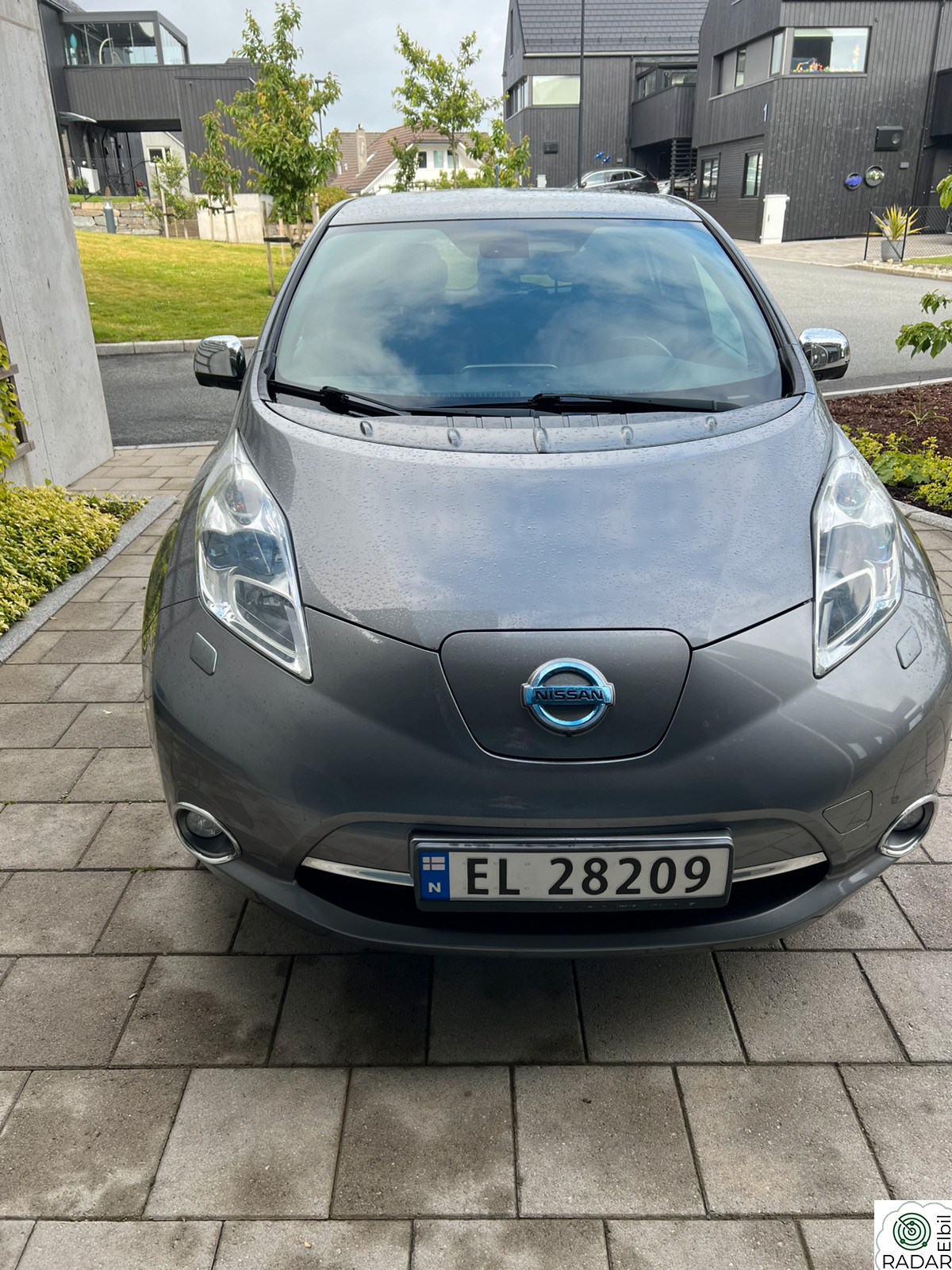 NISSAN LEAF Tekna
