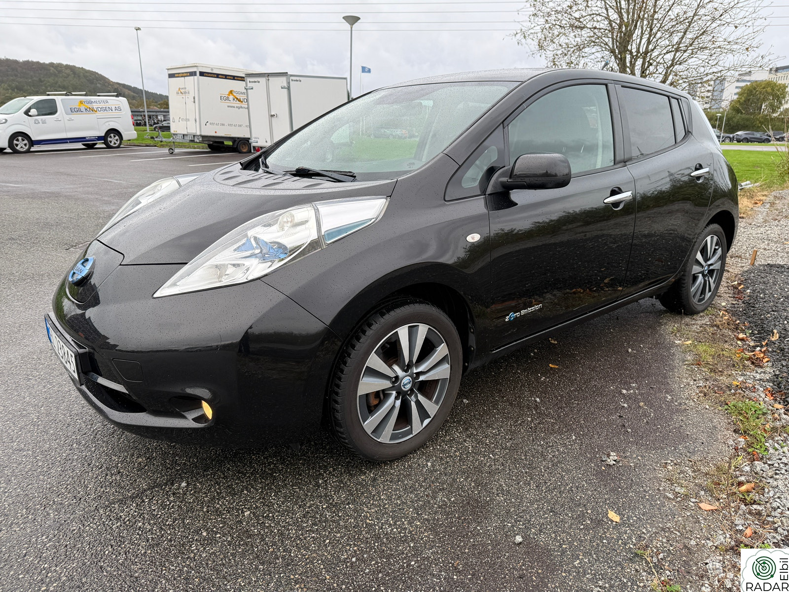 NISSAN LEAF Tekna med varmepumpe og 11 streker