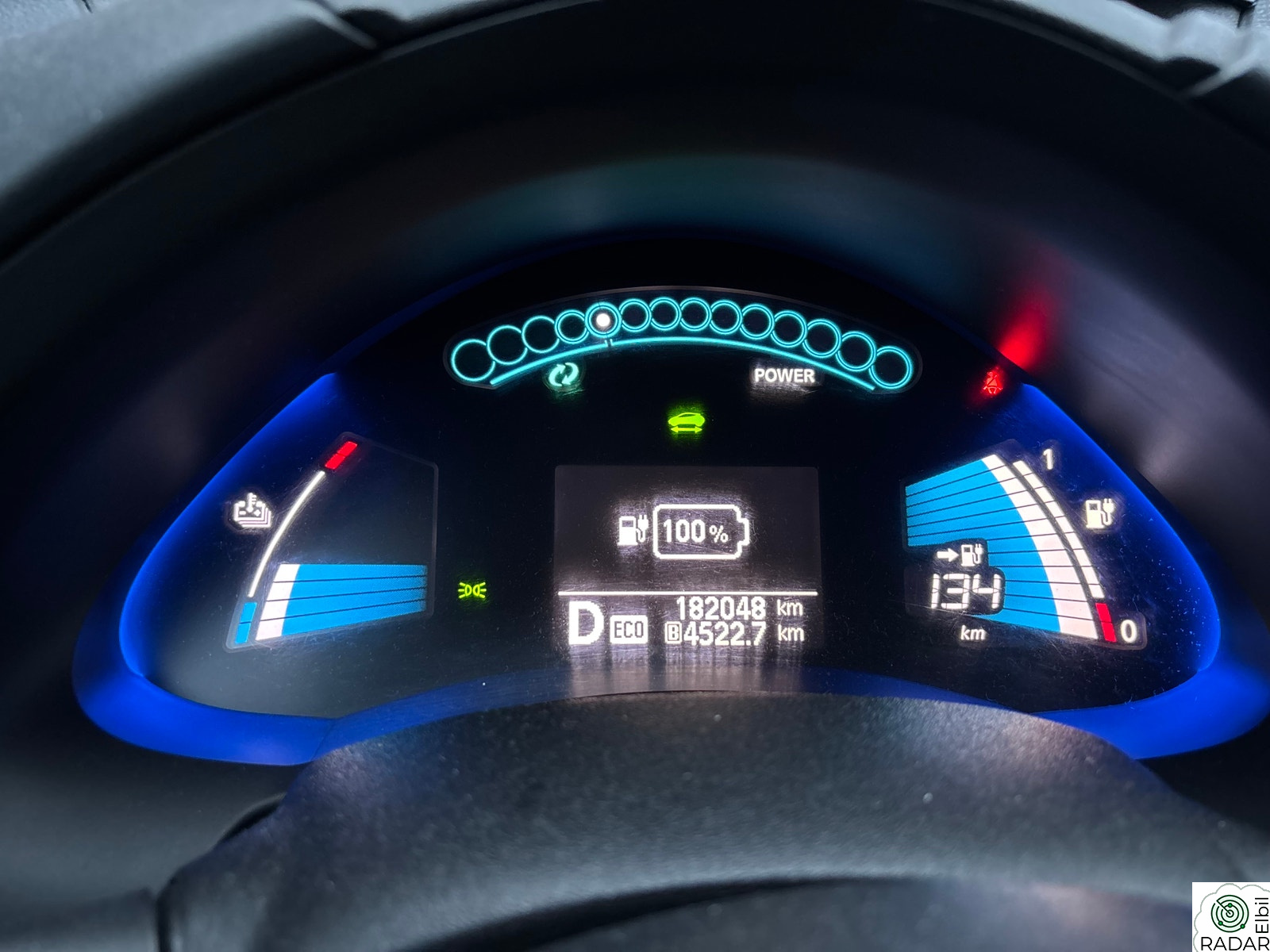 NISSAN LEAF