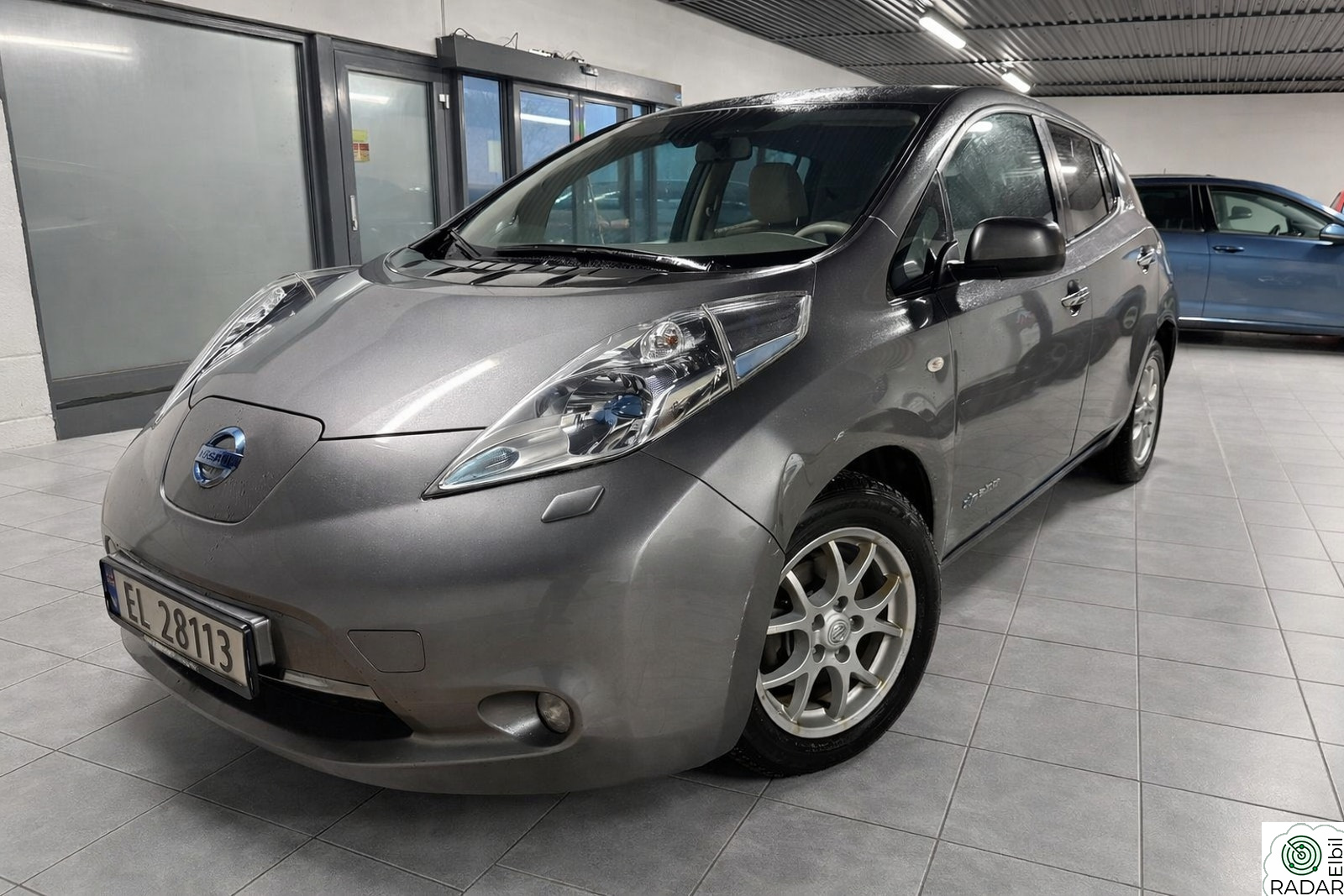 NISSAN LEAF EU 04.2027 // NAVI // R.KAM // CRUISE // SE BATT STATUS