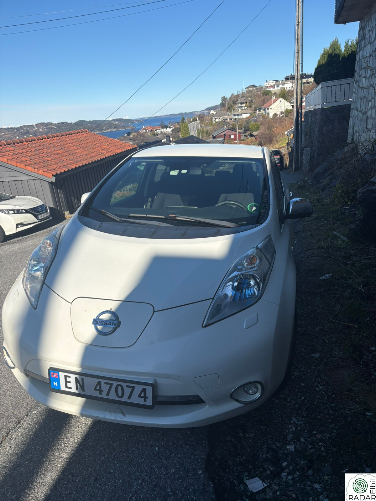 NISSAN LEAF
