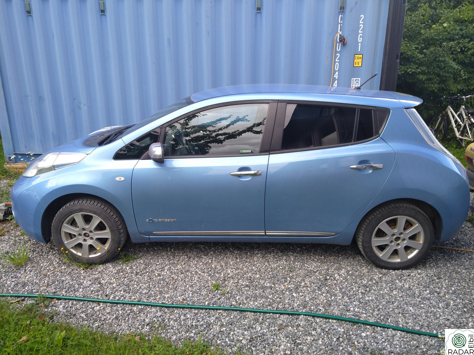 NISSAN LEAF