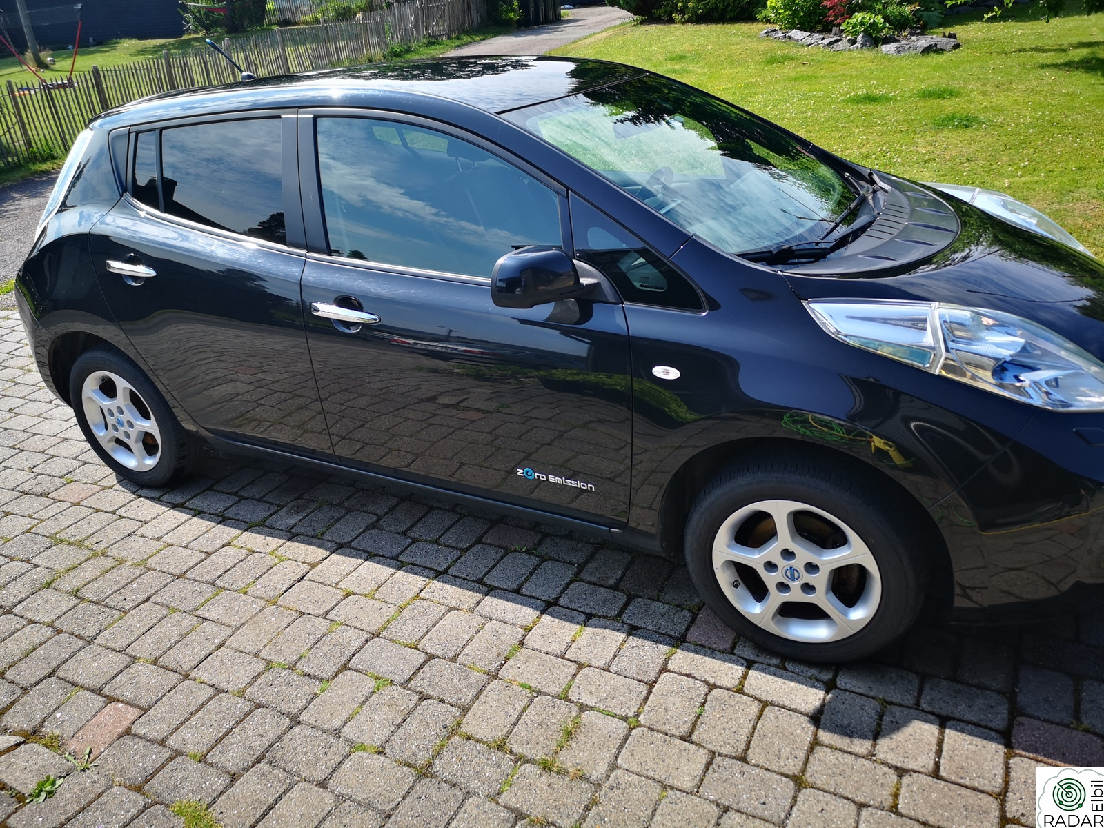 NISSAN LEAF Tekna