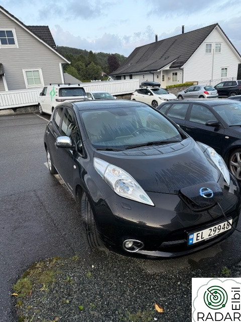 NISSAN LEAF