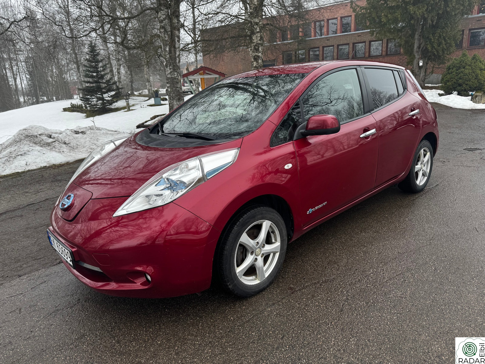 NISSAN LEAF Tekna