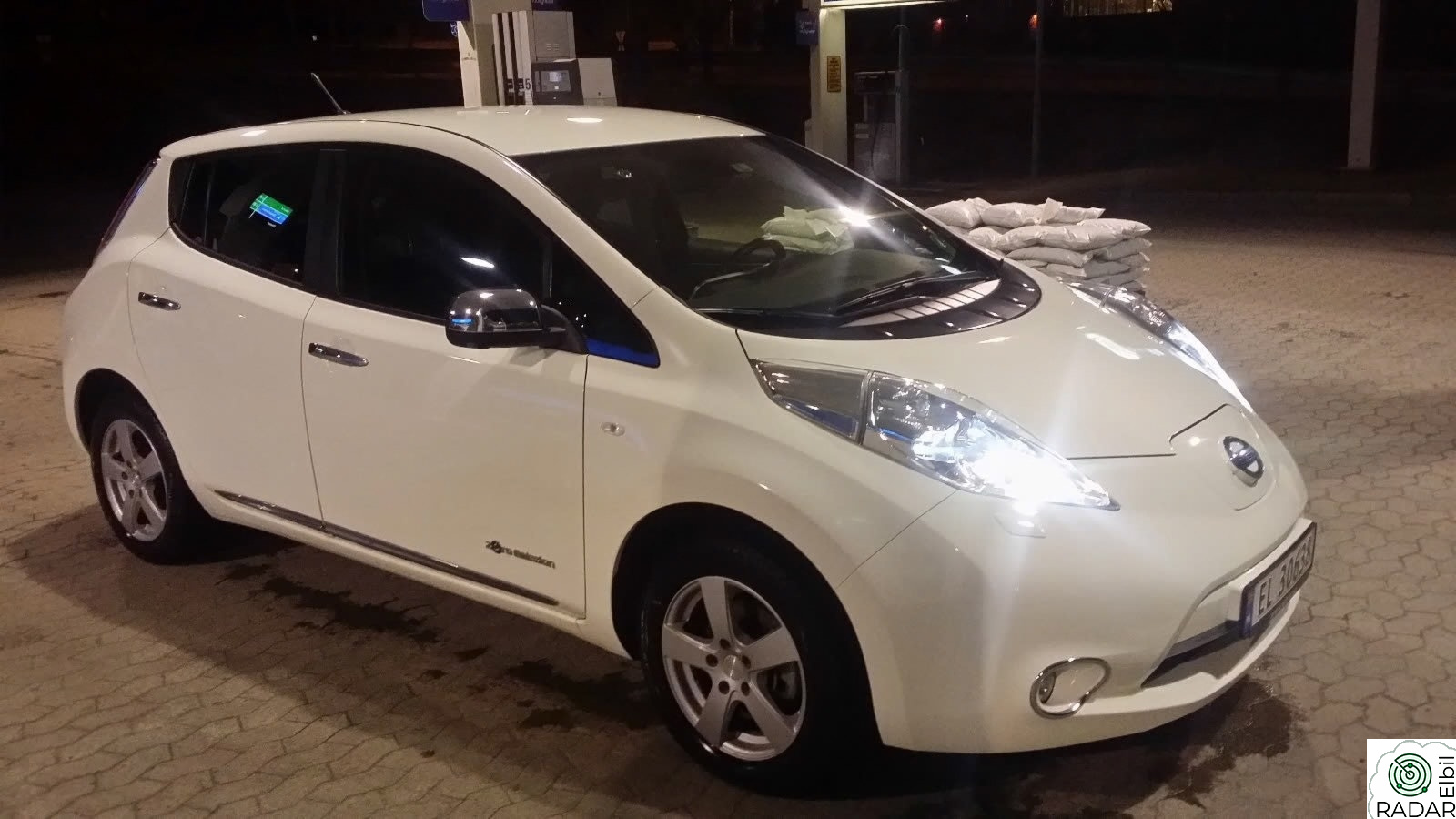 NISSAN LEAF Tekna - BOSE - Skinn
