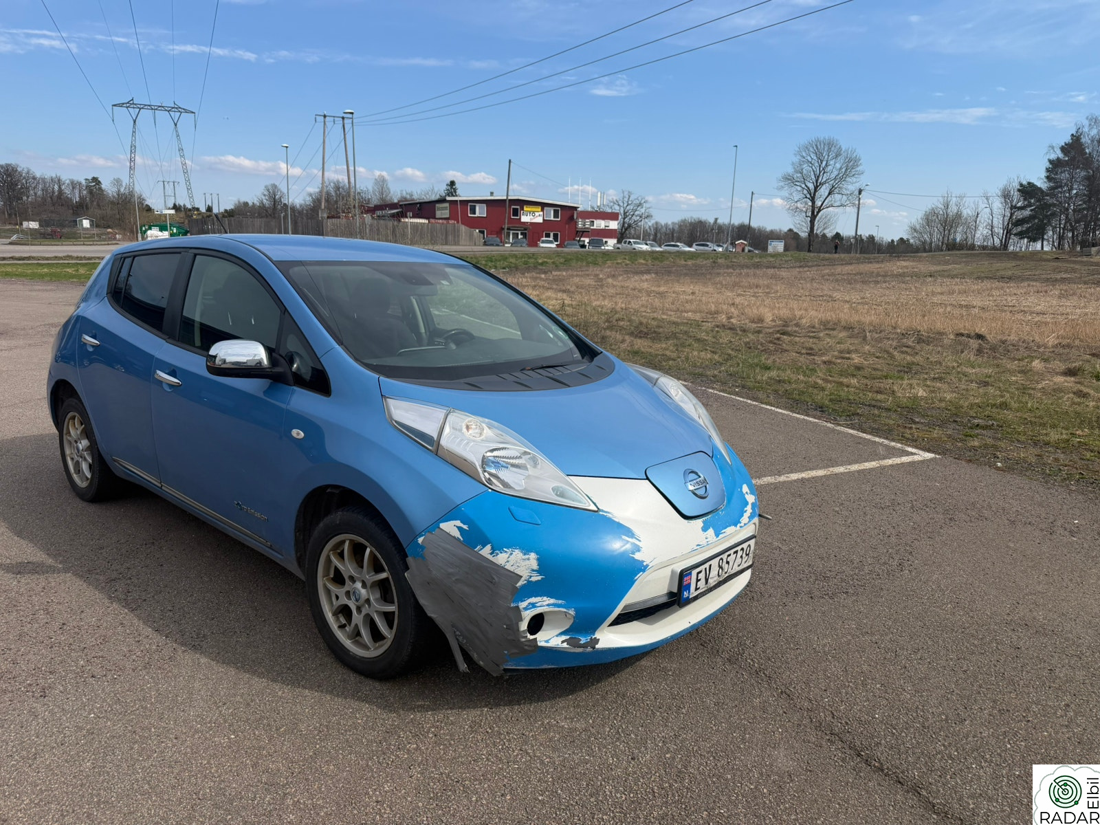 NISSAN LEAF