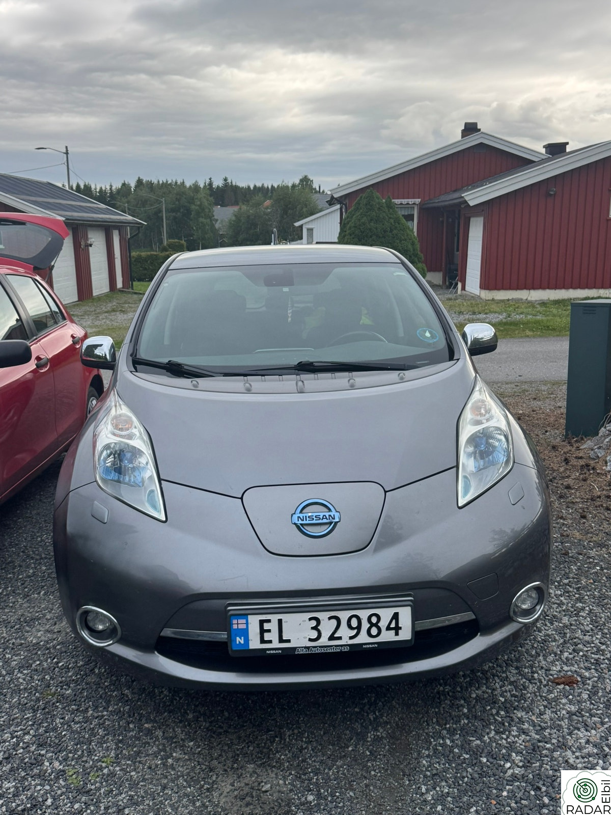 NISSAN LEAF