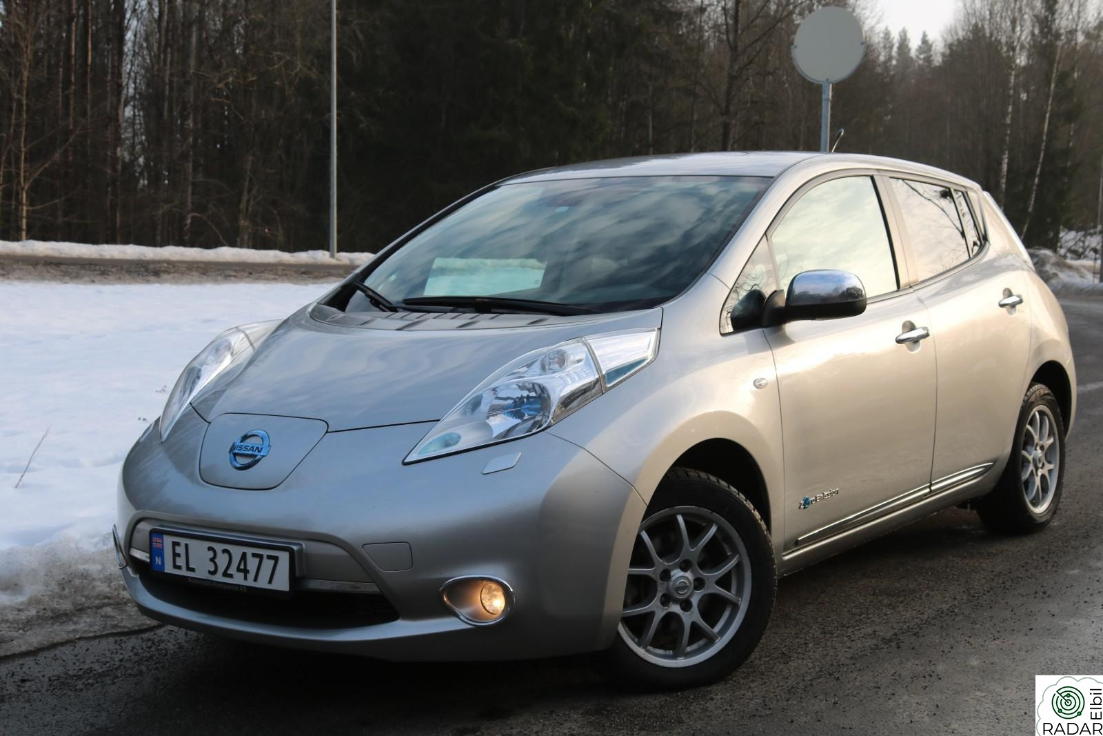 NISSAN LEAF 24kWh AC DAB CRUISE NAVI R-KAMERA RATT VARME