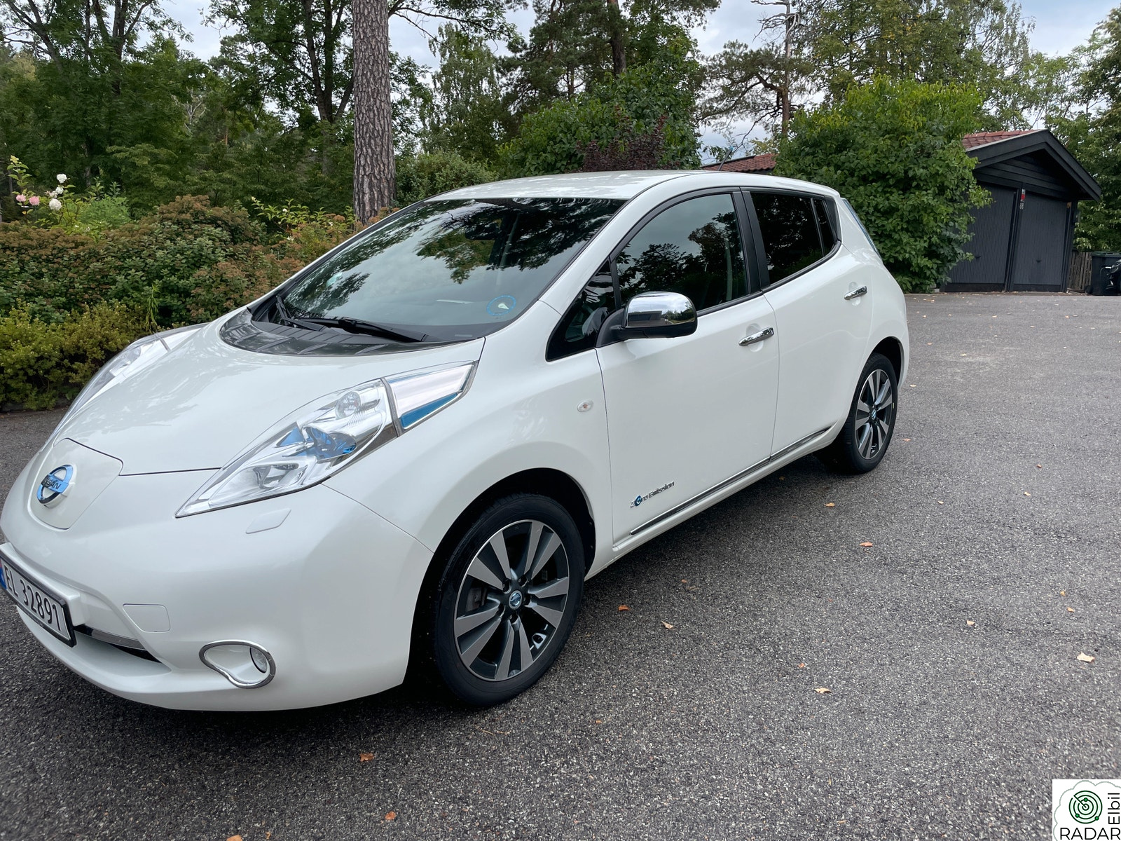 NISSAN LEAF Tekna