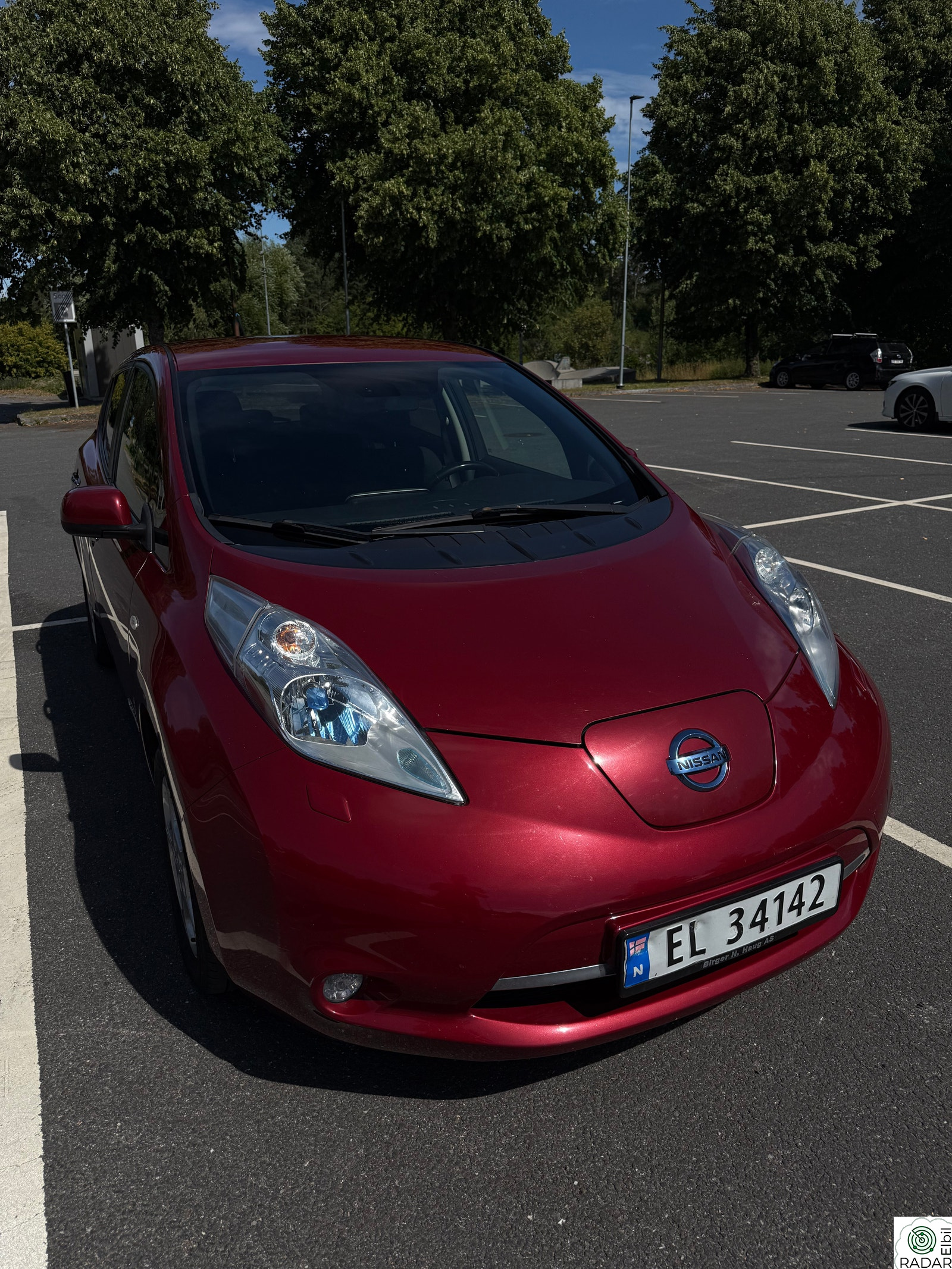 NISSAN LEAF