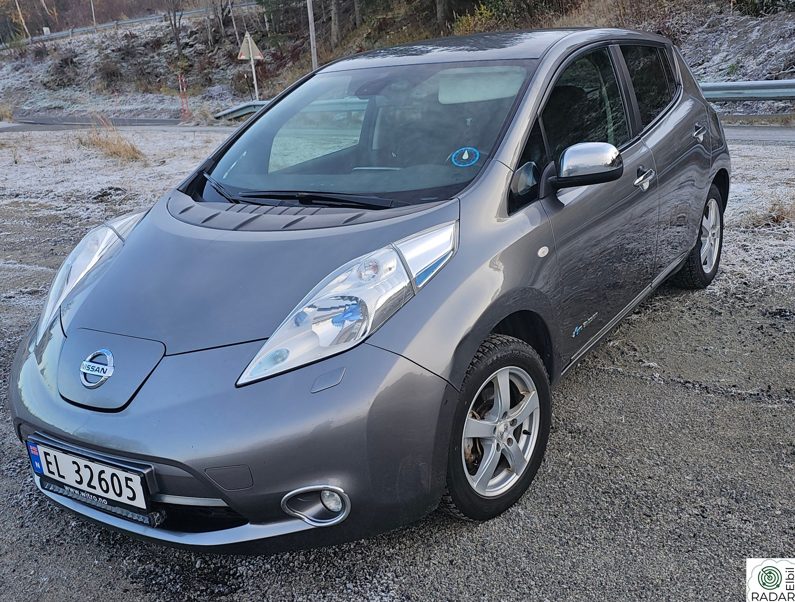 NISSAN LEAF