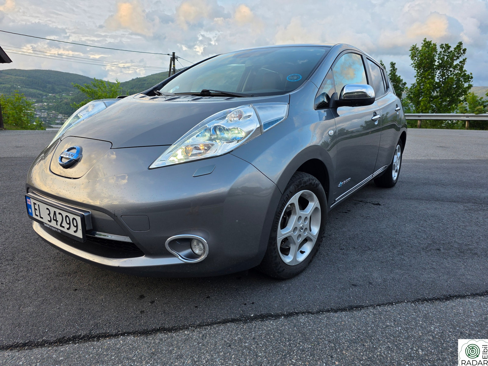 NISSAN LEAF Tekna
