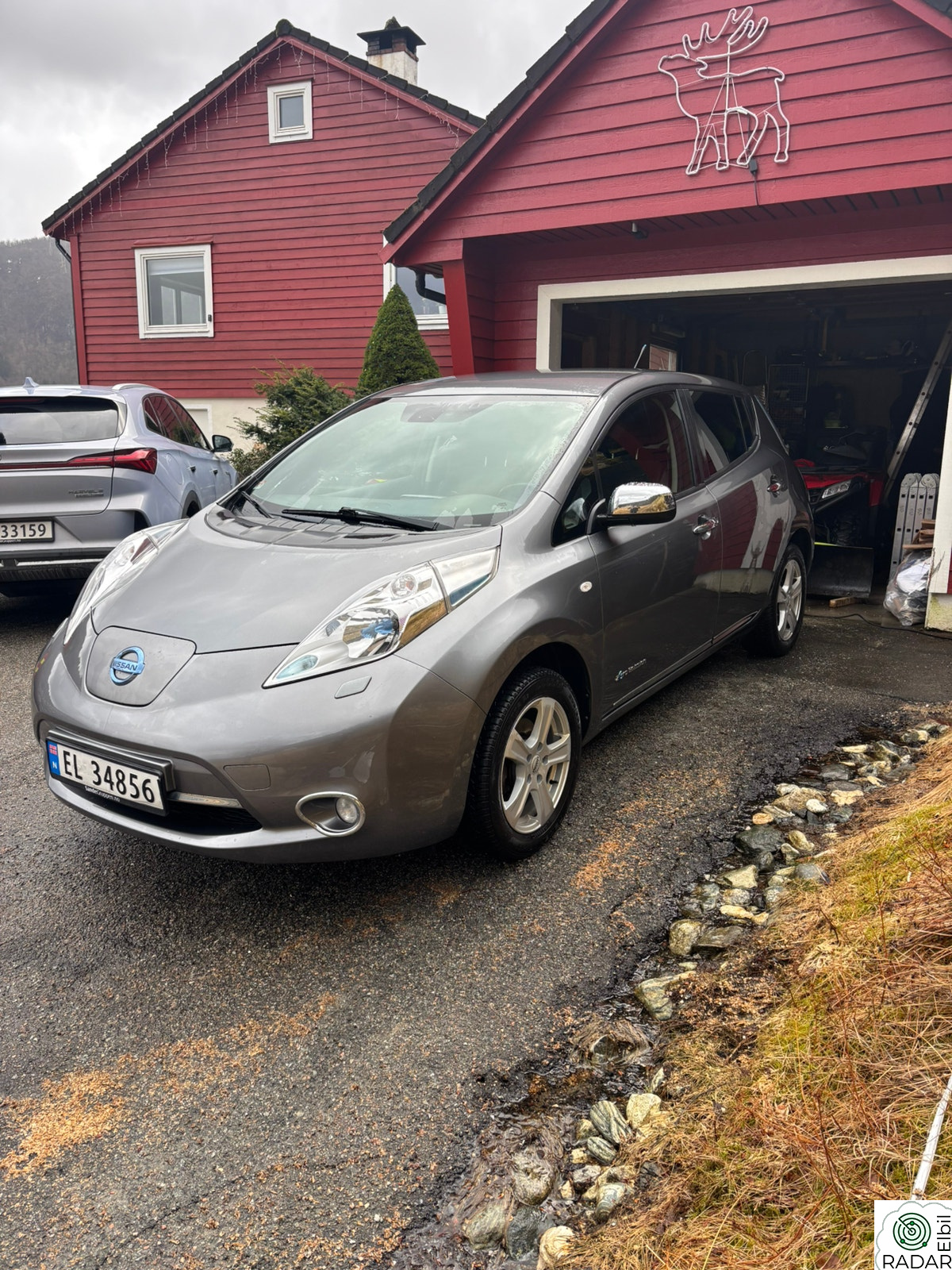 NISSAN LEAF