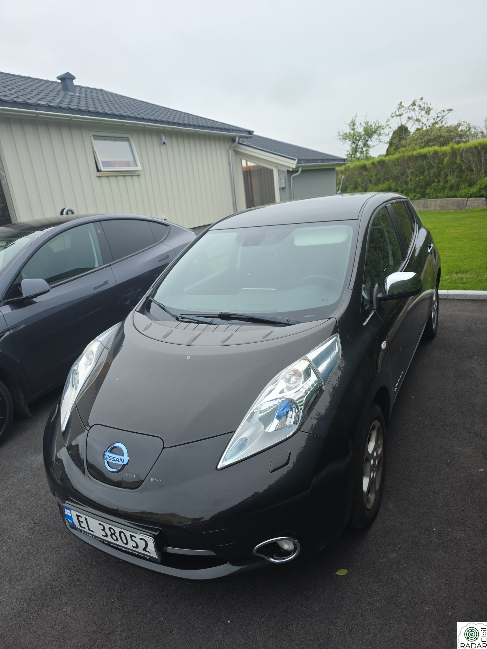 NISSAN LEAF Nordic - 11/12 streker på batteriet!