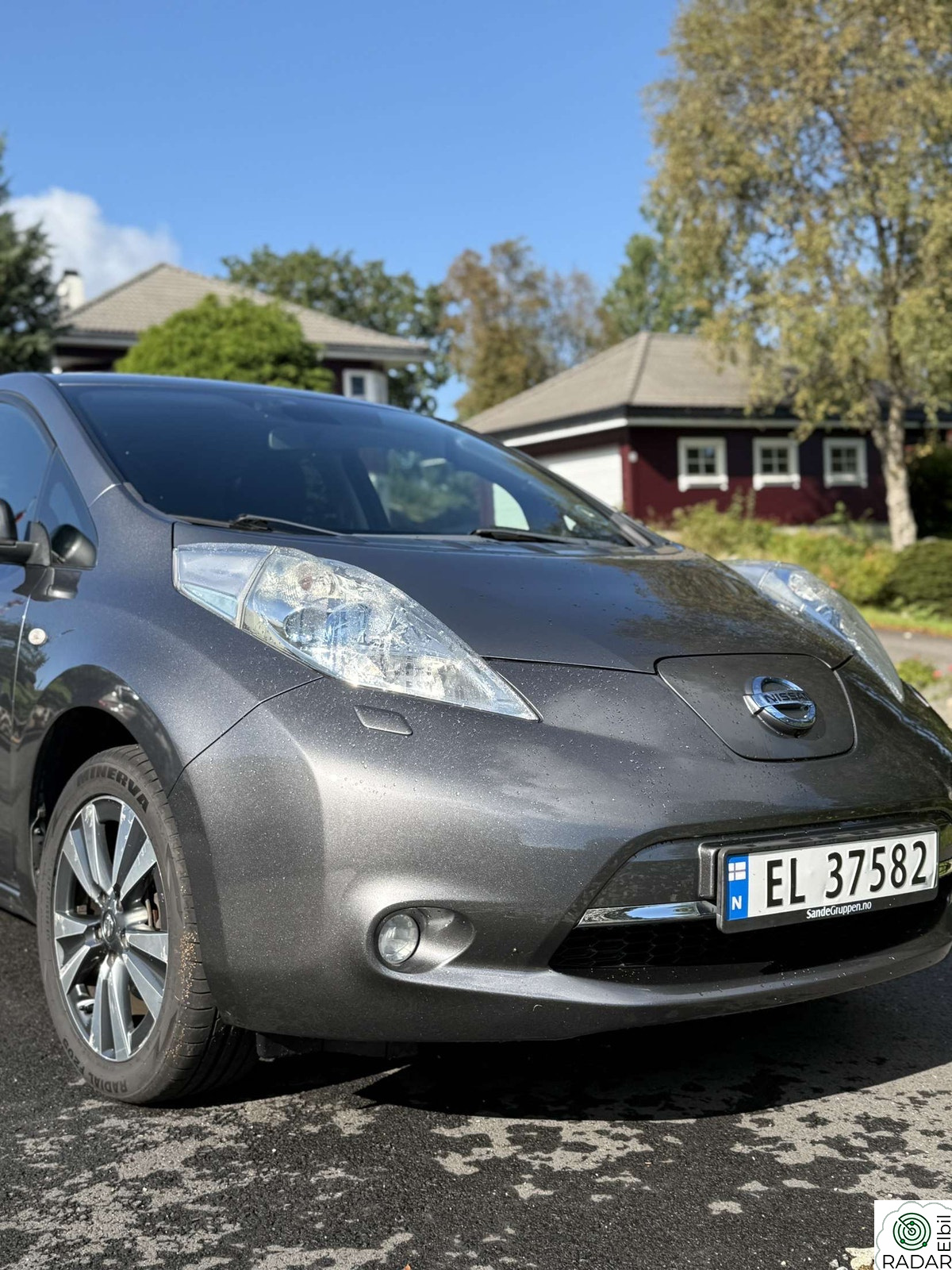 NISSAN LEAF