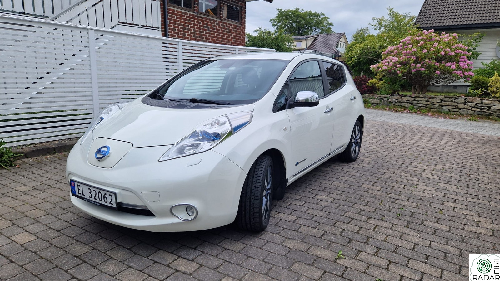 NISSAN LEAF Tekna,Topp utgave, Navi, 360 kamera, Skinnseter,krom++
