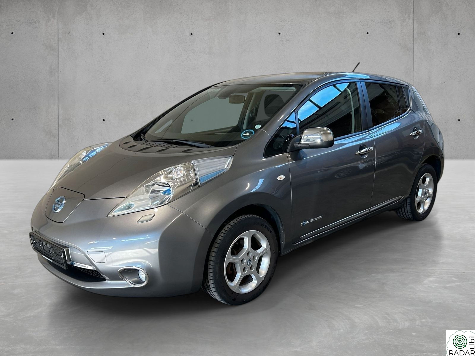 NISSAN LEAF keyless/ryggekamera/EU-ok07.04.2026/2 ladekabler