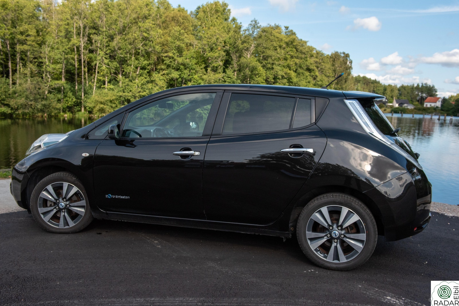 NISSAN LEAF Tekna