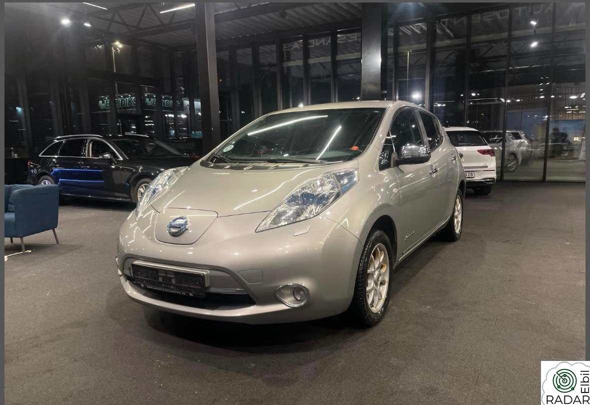 NISSAN LEAF Tekna