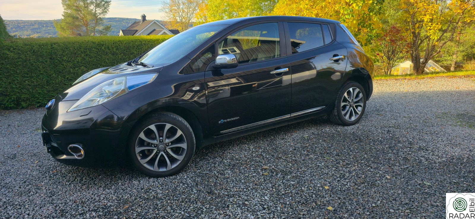 NISSAN LEAF Tekna