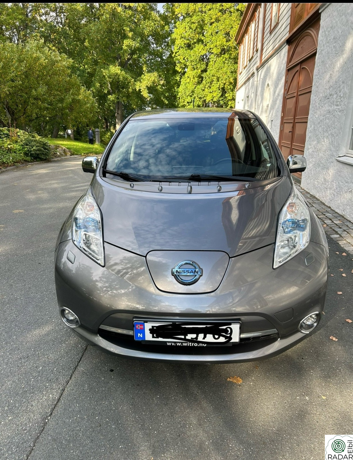NISSAN LEAF Tekna