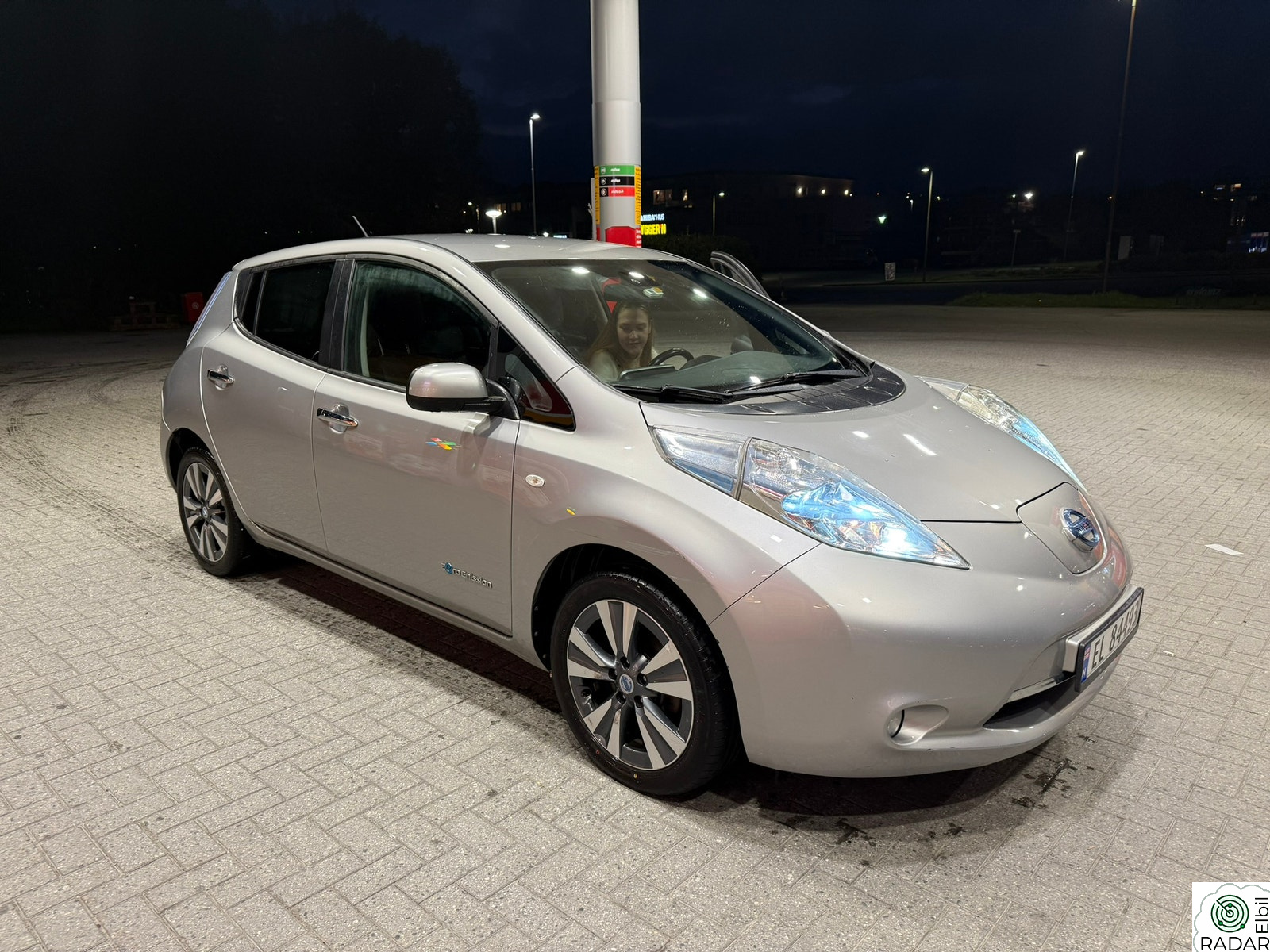 NISSAN LEAF Tekna
