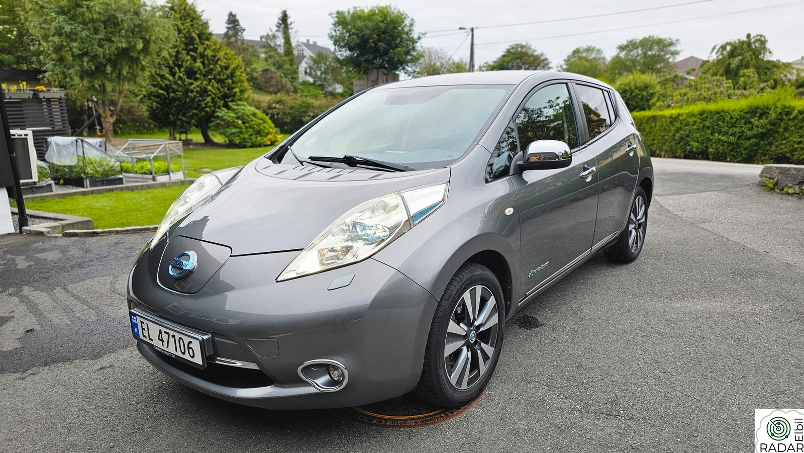 NISSAN LEAF Tekna