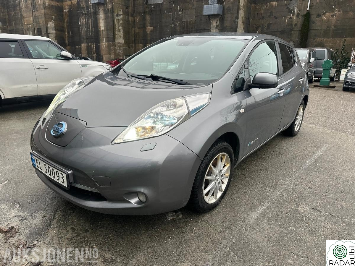 NISSAN LEAF automat navigasjon ryggekamera s+v dekk 125110km - inge