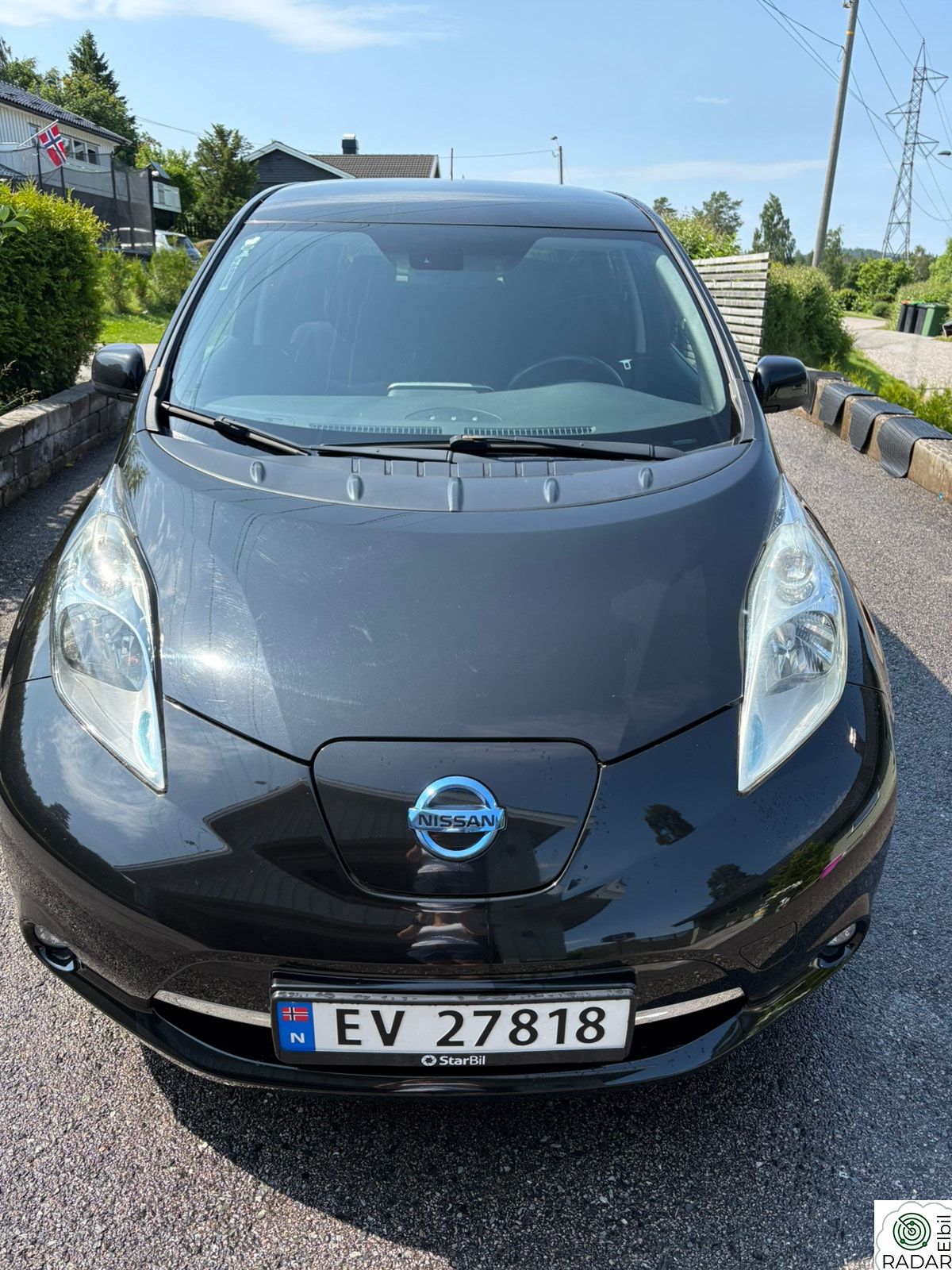 NISSAN LEAF