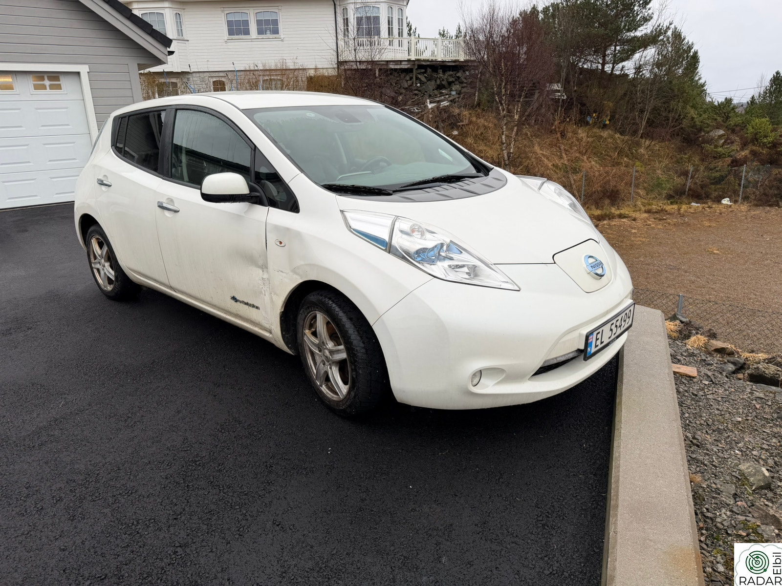 NISSAN LEAF