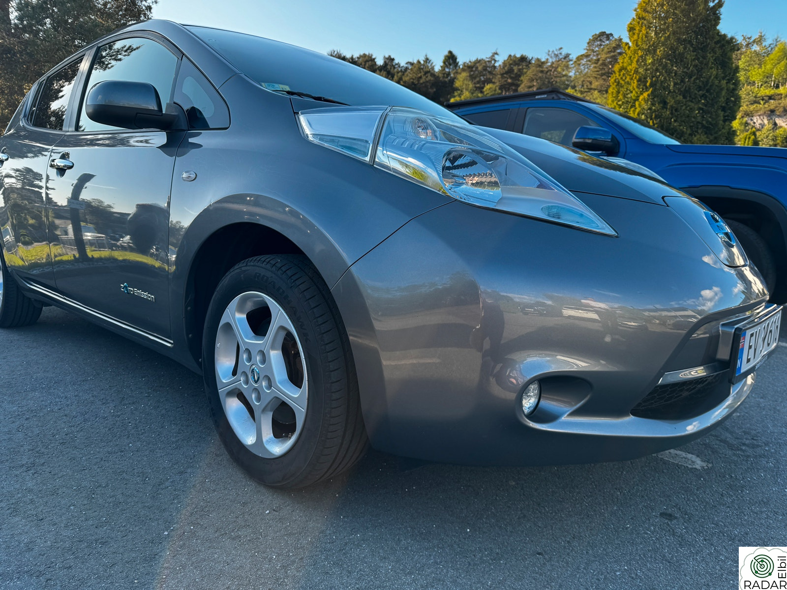 NISSAN LEAF