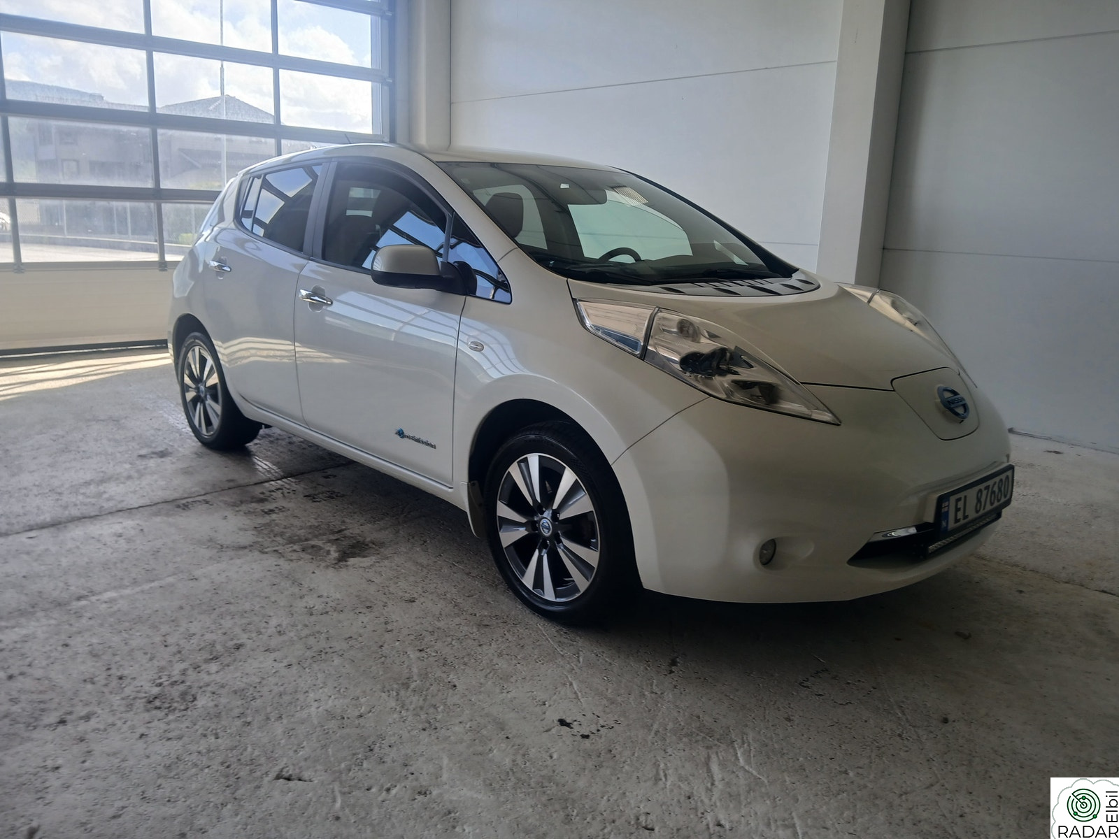 NISSAN LEAF Tekna