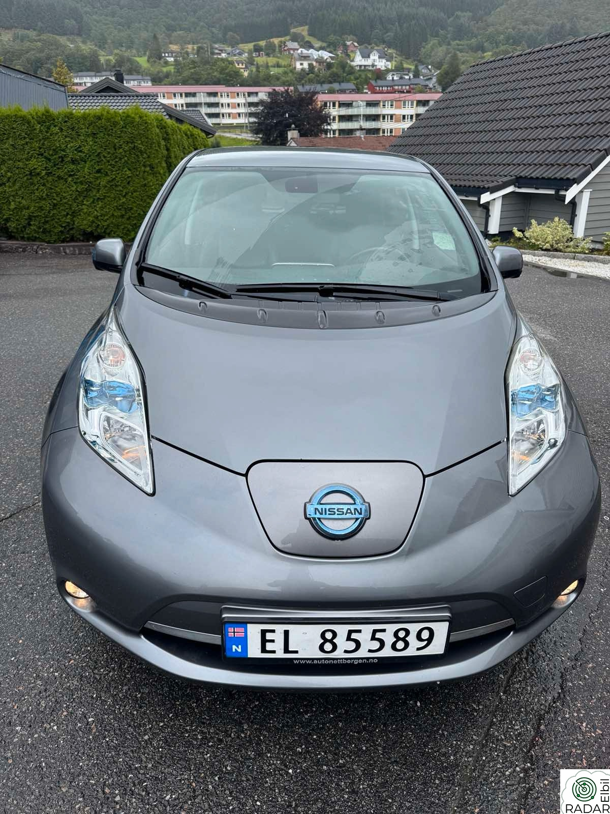 NISSAN LEAF
