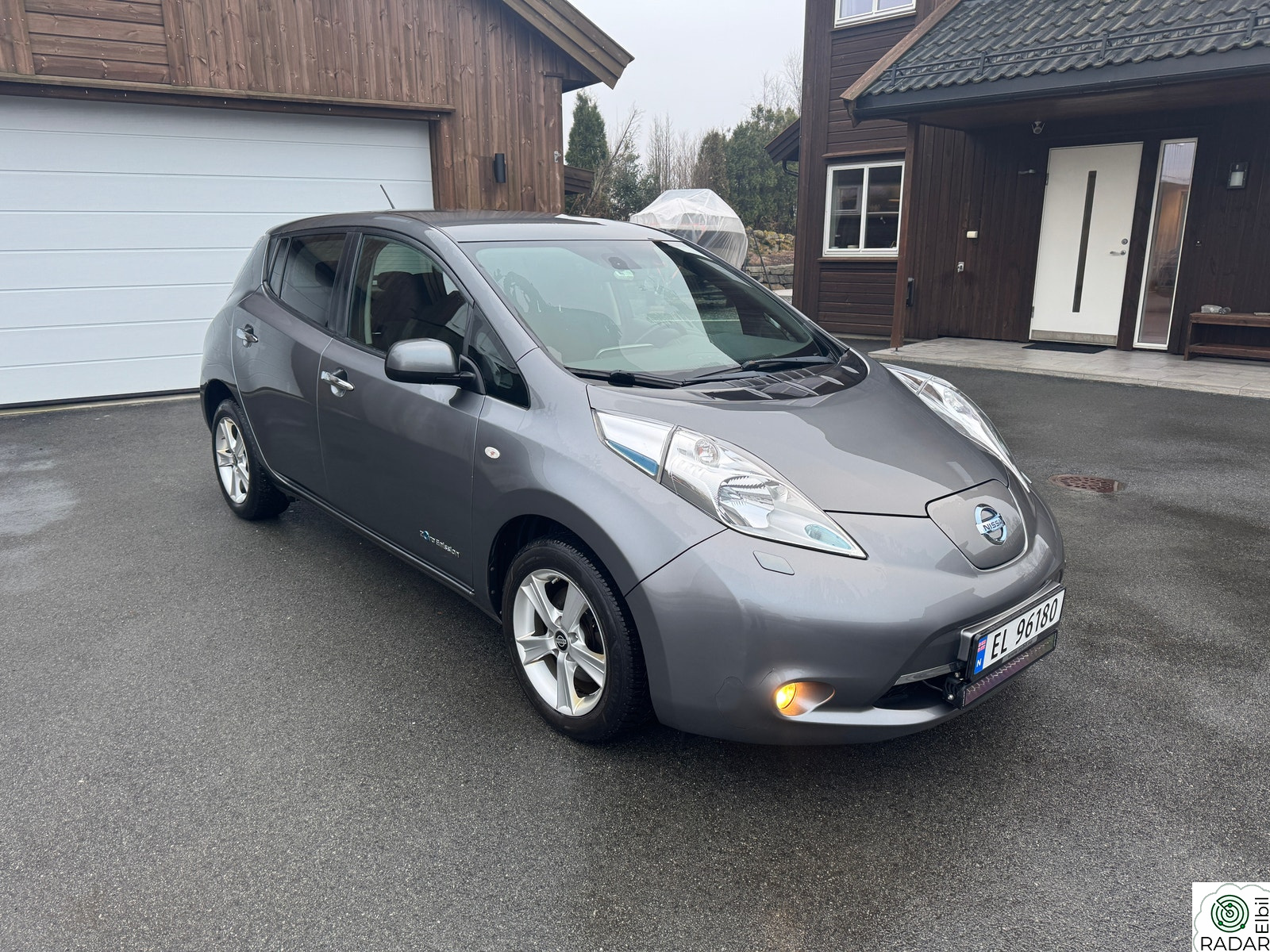 NISSAN LEAF Acenta