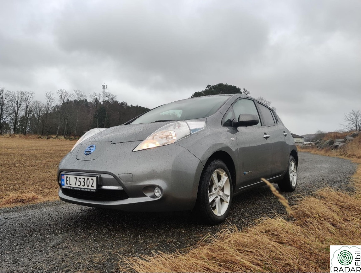 NISSAN LEAF