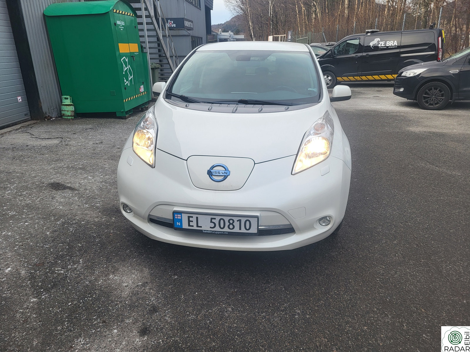 NISSAN LEAF