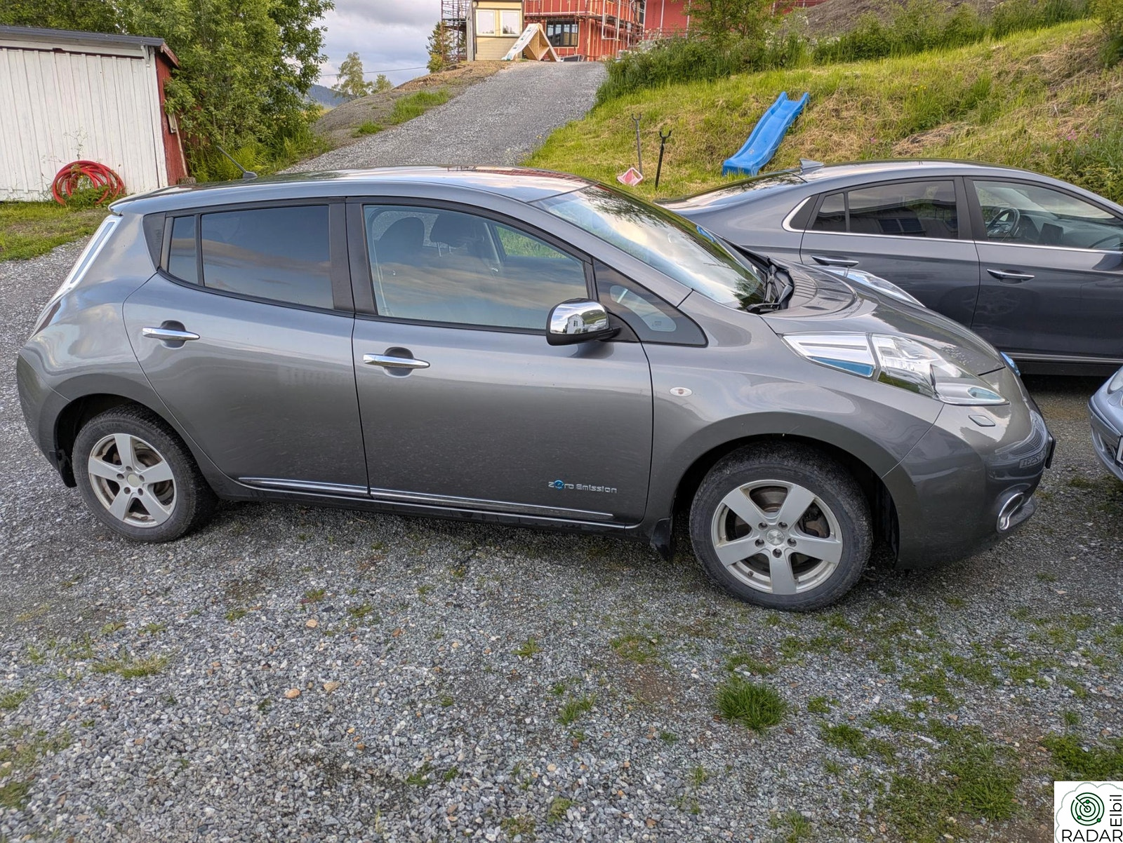 NISSAN LEAF