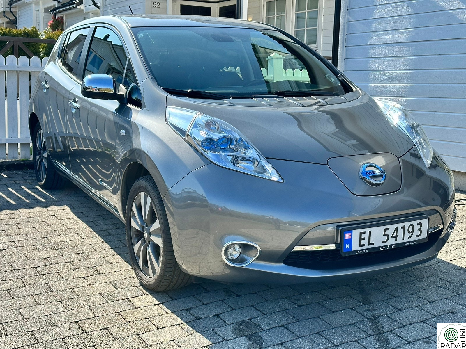 NISSAN LEAF Tekna