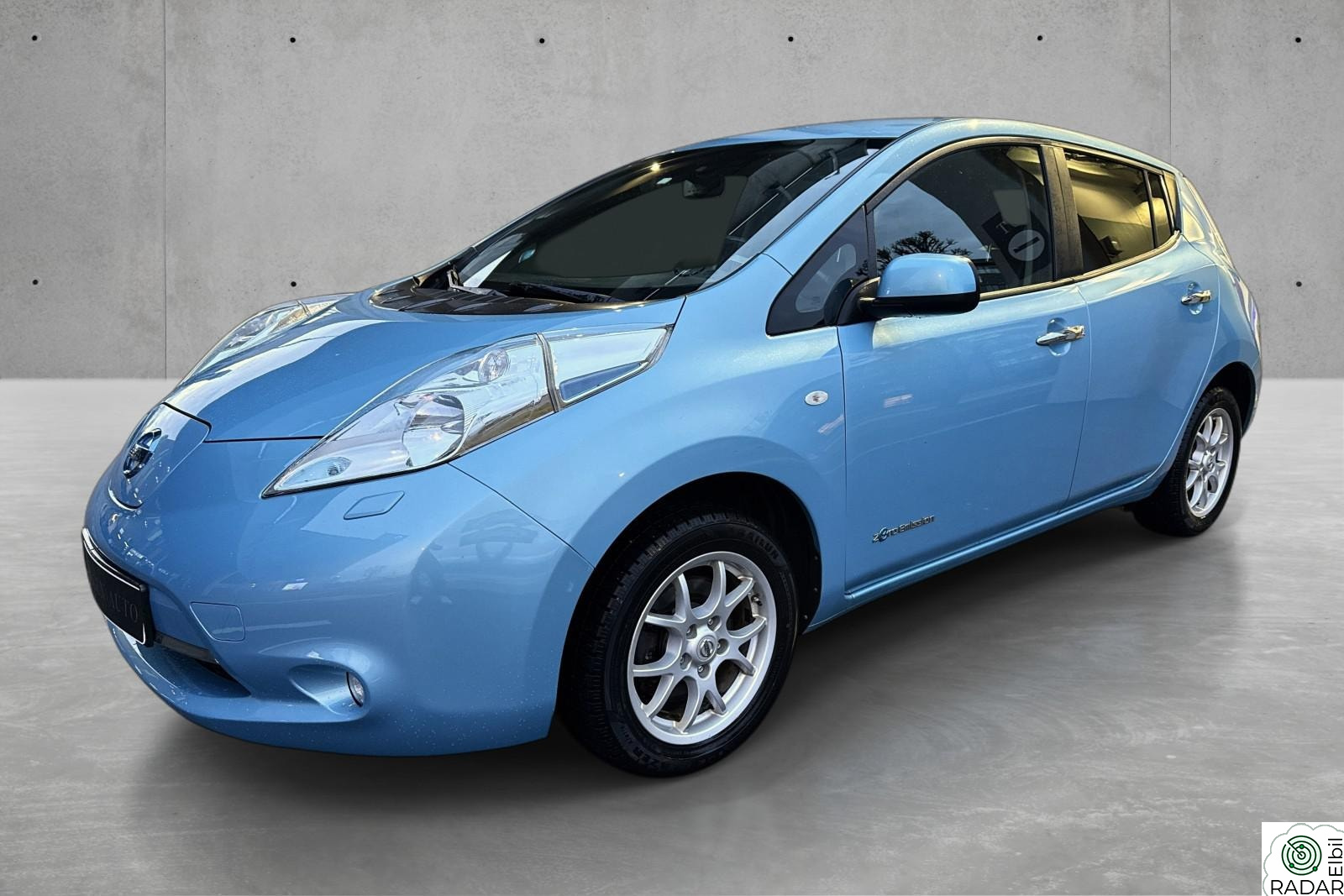 NISSAN LEAF 11/12 STREKER PÅ BATTERI/