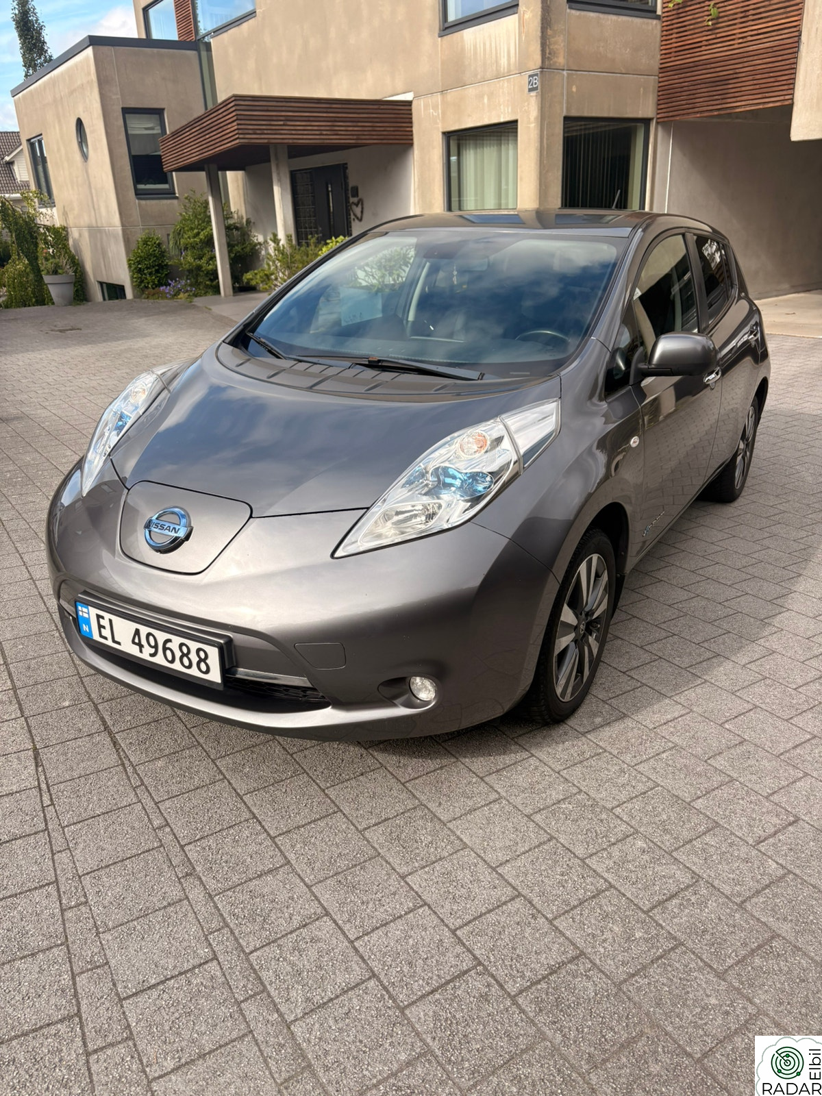 NISSAN LEAF Tekna