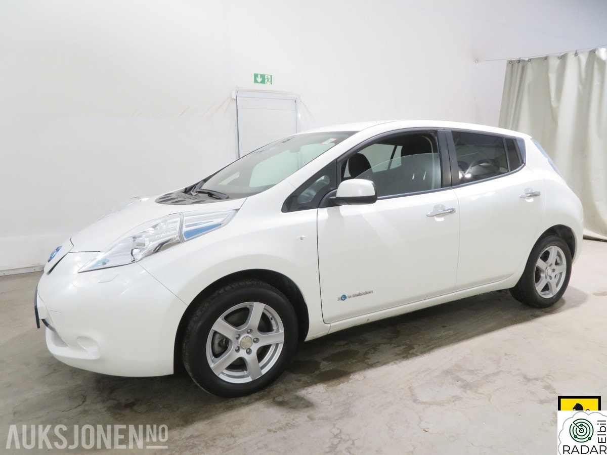 NISSAN LEAF KAMERA VARMER NAVI CRUISE