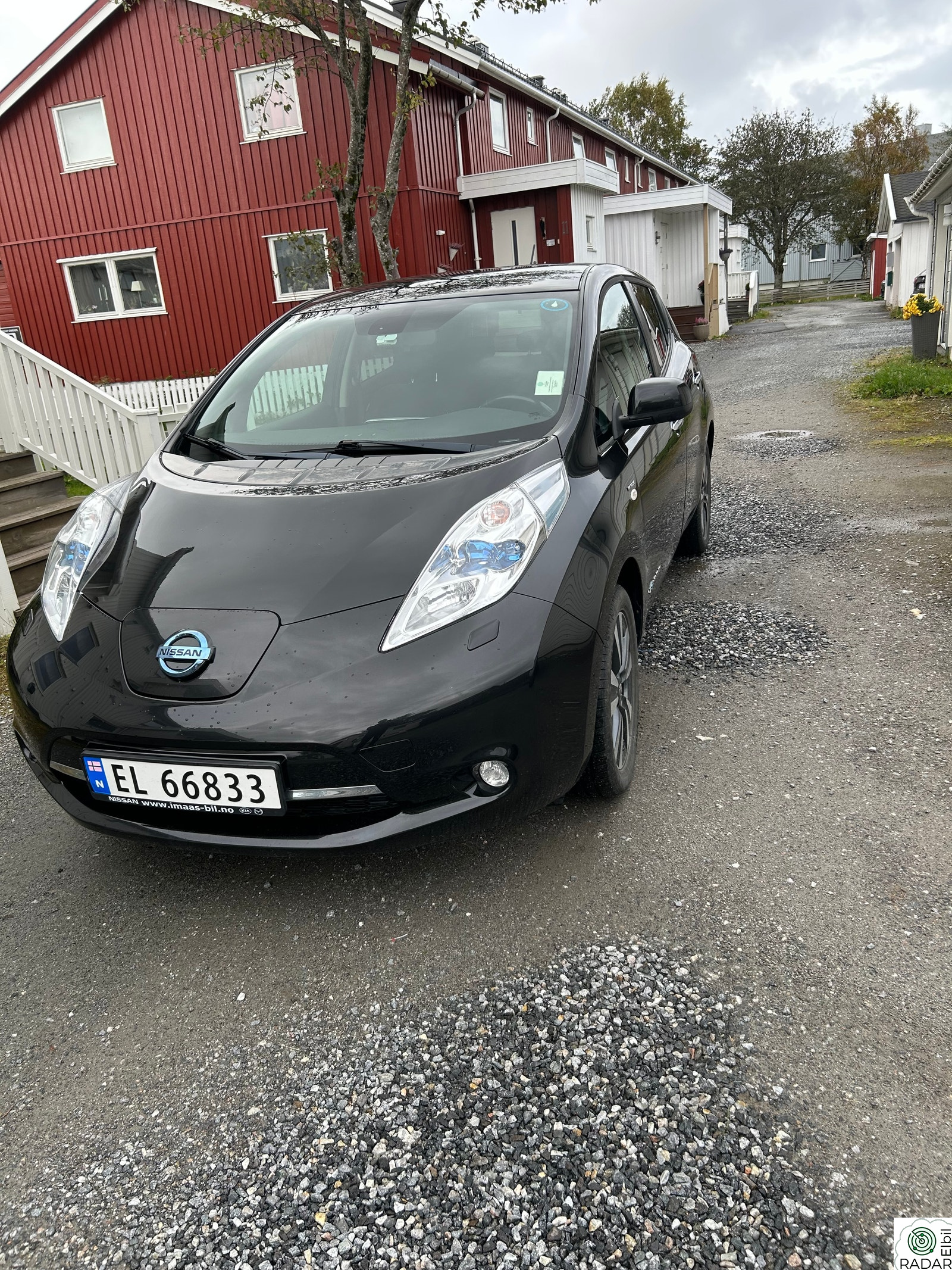 NISSAN LEAF